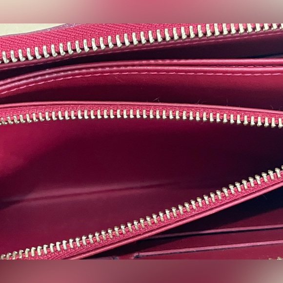 Authentic Louis Vuitton Monogram Vernis Zippy Wallet - Picture 11 of 16